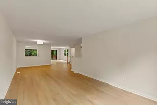 7937 Valleyfield Dr, Springfield, VA 22153 - Photo 4
