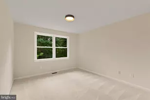 7937 Valleyfield Dr, Springfield, VA 22153 - Photo 16
