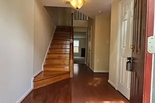 13918 Ludington Pl, Centreville, VA 20121 - Photo 2