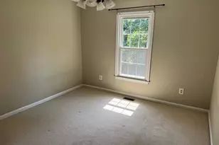 6064 Clay Spur Ct, Centreville, VA 20121 - Photo 14