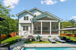 1002 Frederick St SW, Vienna, VA 22180 - Photo 56