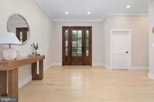1002 Frederick St SW, Vienna, VA 22180 - Photo 4
