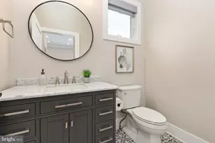 1002 Frederick St SW, Vienna, VA 22180 - Photo 24