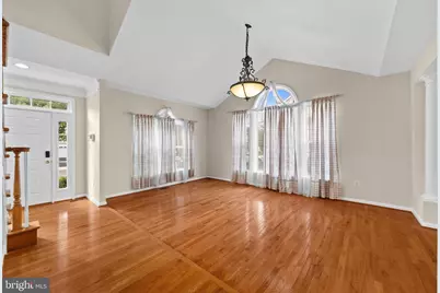 7608 McWeadon Lane, Springfield, VA 22150 - Photo 4