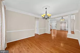 7608 Mcweadon Ln, Springfield, VA 22150 - Photo 8