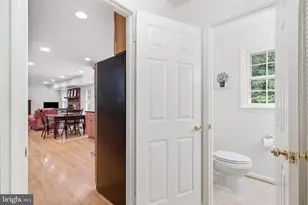 11607 Auburn Grove Ct, Reston, VA 20194 - Photo 26