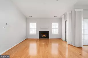 11635 Cavalier Landing Ct, Fairfax, VA 22030 - Photo 18