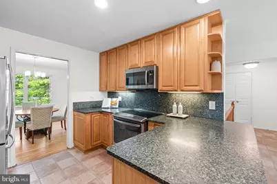 6604 Grey Fox Drive, Springfield, VA 22152 - Photo 12
