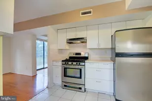 2052 Royal Fern Ct, Reston, VA 20191 - Photo 16