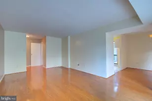 2052 Royal Fern Ct, Reston, VA 20191 - Photo 8