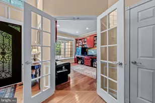 13249 Middleton Farm Ln, Herndon, VA 20171 - Photo 24