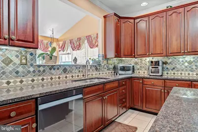 13249 Middleton Farm Lane, Herndon, VA 20171 - Photo 14