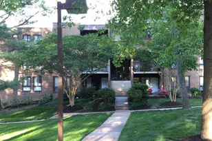 11248 Chestnut Grove Square, Reston, VA 20190 - Photo 2