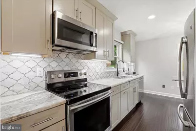 131 Casmar Street SE, Vienna, VA 22180 - Photo 12
