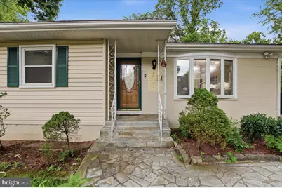 131 Casmar Street SE, Vienna, VA 22180 - Photo 4