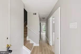 3861 Persimmon Cir, Fairfax, VA 22031 - Photo 4
