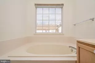 2507 James Maury Dr, Herndon, VA 20171 - Photo 40