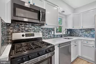 7004 Grove Rd, Alexandria, VA 22306 - Photo 12