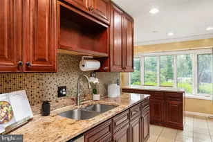 8520 Pepperdine Dr, Vienna, VA 22180 - Photo 10