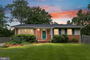 8520 Pepperdine Dr, Vienna, VA 22180 - Photo 1