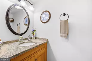 11961 Barrel Cooper Ct, Reston, VA 20191 - Photo 18