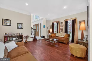 1002 Sherman Ct, Great Falls, VA 22066 - Photo 6