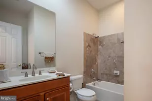 1002 Sherman Ct, Great Falls, VA 22066 - Photo 28