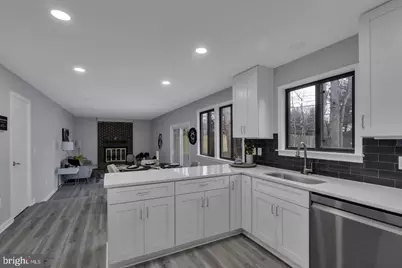 10422 Woodbury Woods Court, Fairfax, VA 22032 - Photo 10