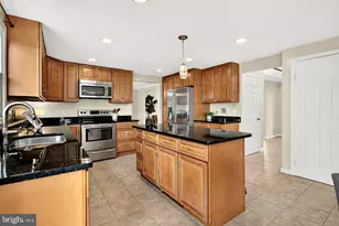 3894 Plum Run Ct, Fairfax, VA 22033 - Photo 16