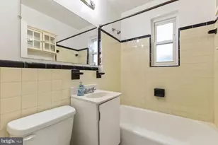 2910 Peyton Randolph Dr, Falls Church, VA 22044 - Photo 4