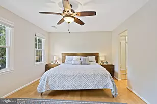 9220 Burnetta Dr, Annandale, VA 22003 - Photo 30