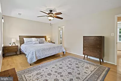 9220 Burnetta Drive, Annandale, VA 22003 - Photo 32