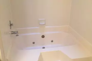 6952 Compton Ln, Centreville, VA 20121 - Photo 10