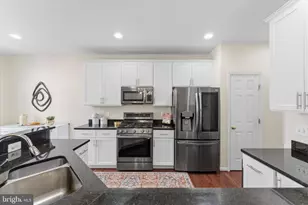 13976 Tanners House Way, Centreville, VA 20121 - Photo 18