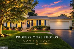 12670 Magna Carta Rd, Herndon, VA 20171 - Photo 1