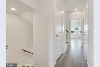119 Market Square NW #38, Vienna, VA 22180 - Photo 24