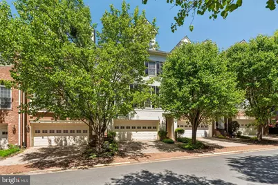 7489 Carriage Hills Drive, McLean, VA 22102 - Photo 2
