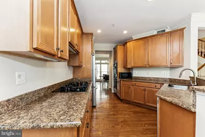 7489 Carriage Hills Drive, McLean, VA 22102 - Photo 16