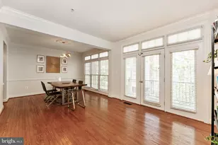 7489 Carriage Hills Dr, McLean, VA 22102 - Photo 6