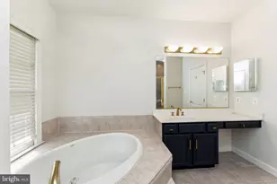 7489 Carriage Hills Dr, McLean, VA 22102 - Photo 26