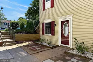 4134 Placid Lake Ct, Chantilly, VA 20151 - Photo 2
