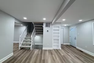 8116 Parkdale Ct, Springfield, VA 22153 - Photo 2