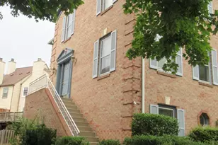 7334 Mallory Ln, Kingstowne, VA 22315 - Photo 2