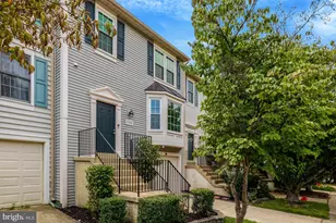 14507 Sully Lake Ct, Centreville, VA 20120 - Photo 2