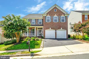 8185 Paper Birch Dr, Lorton, VA 22079 - Photo 2