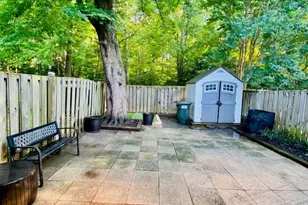 8416 Red Ash Ct, Springfield, VA 22153 - Photo 12