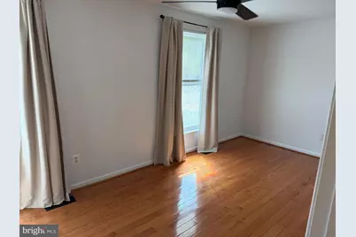 7606 Fallswood Way, Lorton, VA 22079 - Photo 16