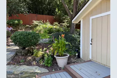 5911 Benfield Drive, Alexandria, VA 22310 - Photo 24