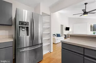11743 Summerchase Cir, Reston, VA 20194 - Photo 8