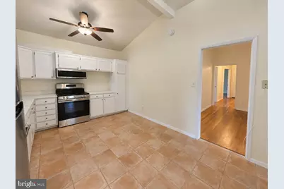 7818 Glenister Drive, Springfield, VA 22152 - Photo 10